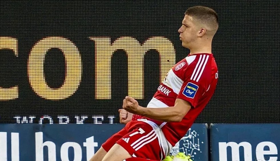 A generic square placeholder image with rounded corners in a figure.