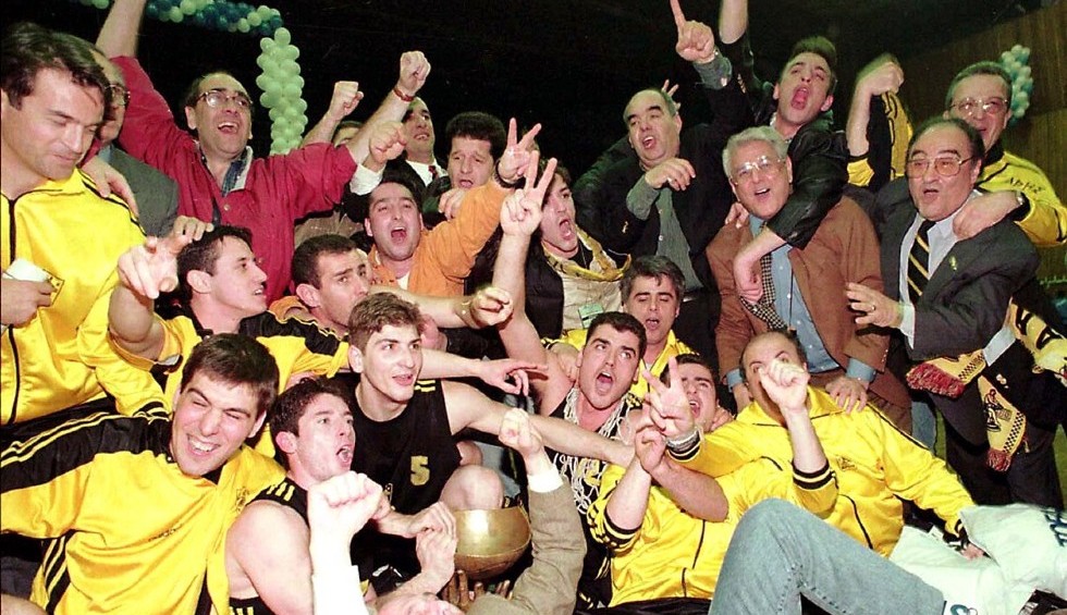 A generic square placeholder image with rounded corners in a figure.