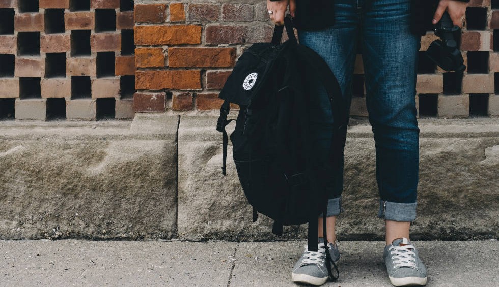 A generic square placeholder image with rounded corners in a figure.