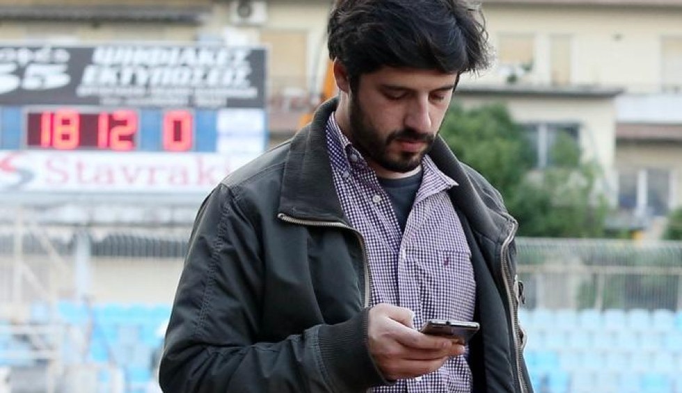 A generic square placeholder image with rounded corners in a figure.