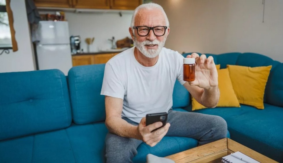 A generic square placeholder image with rounded corners in a figure.