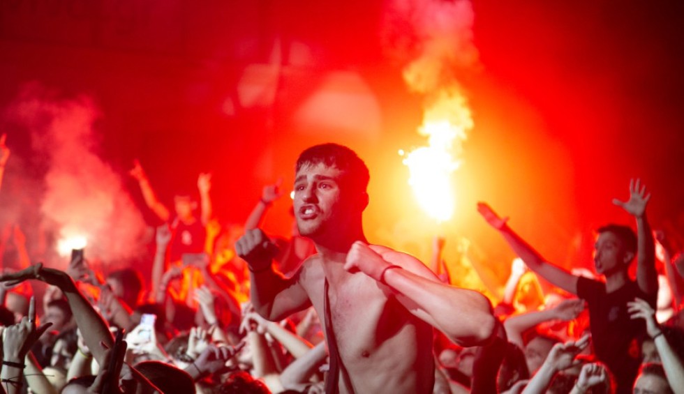 A generic square placeholder image with rounded corners in a figure.