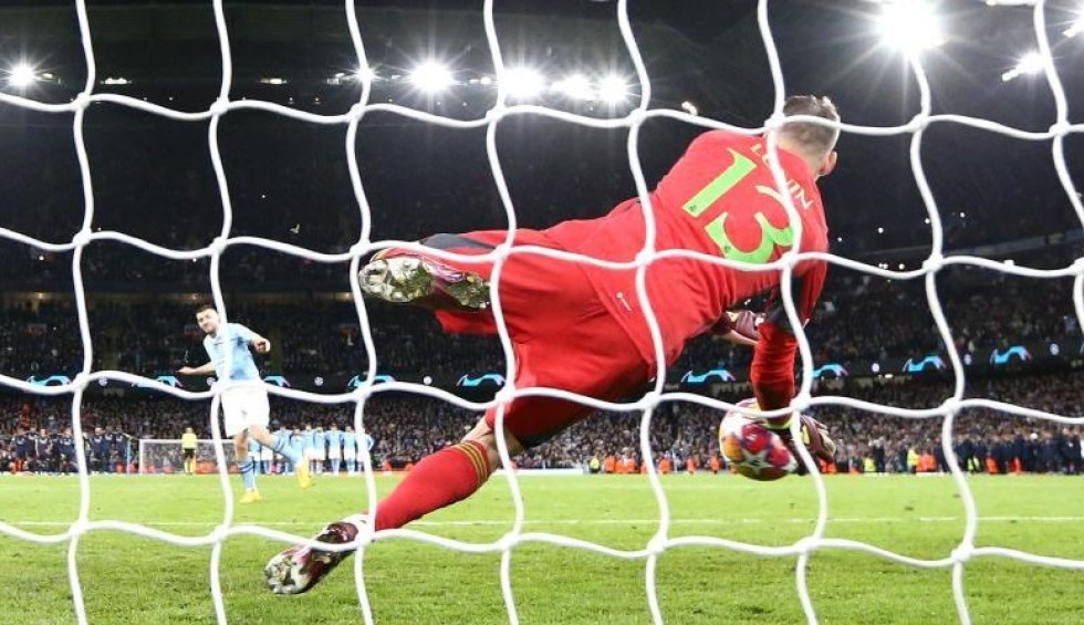 A generic square placeholder image with rounded corners in a figure.