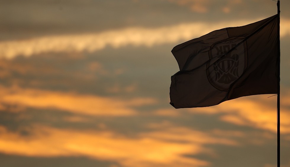 A generic square placeholder image with rounded corners in a figure.