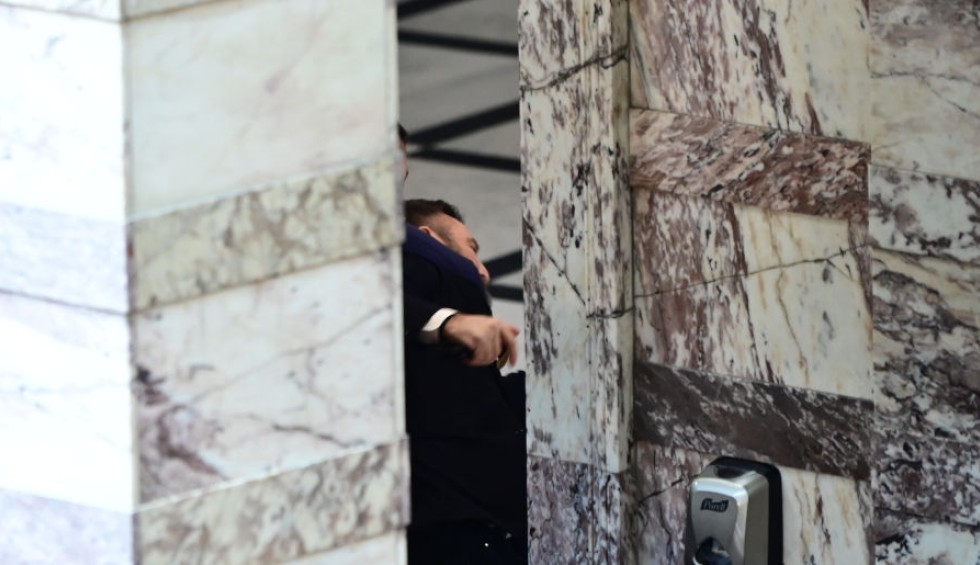 A generic square placeholder image with rounded corners in a figure.