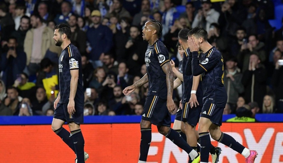 A generic square placeholder image with rounded corners in a figure.