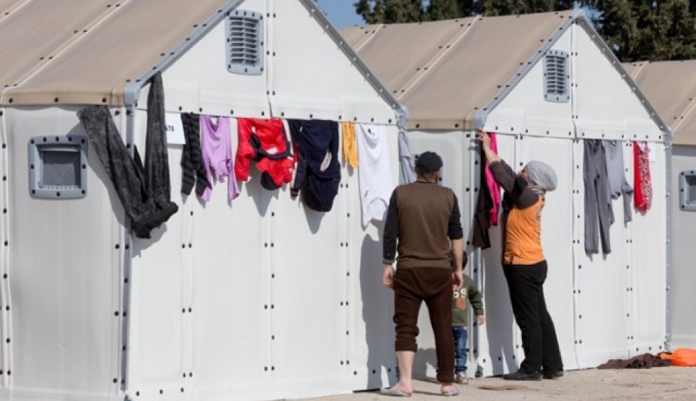 A generic square placeholder image with rounded corners in a figure.