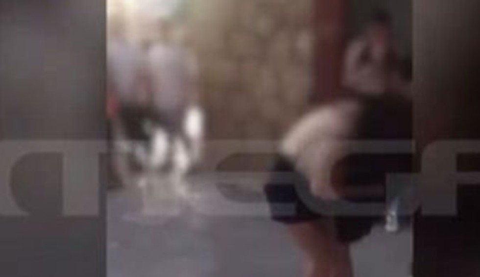 A generic square placeholder image with rounded corners in a figure.