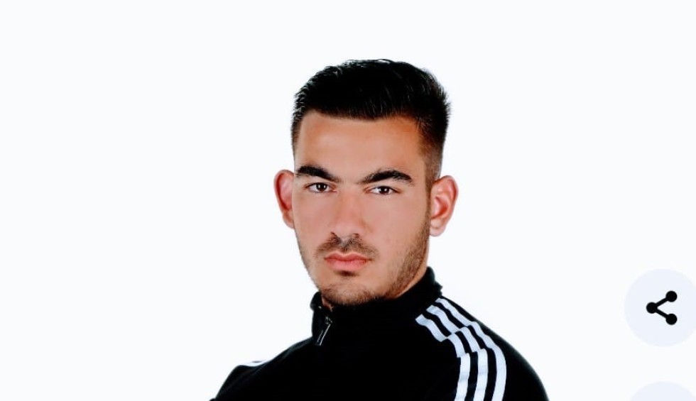 A generic square placeholder image with rounded corners in a figure.