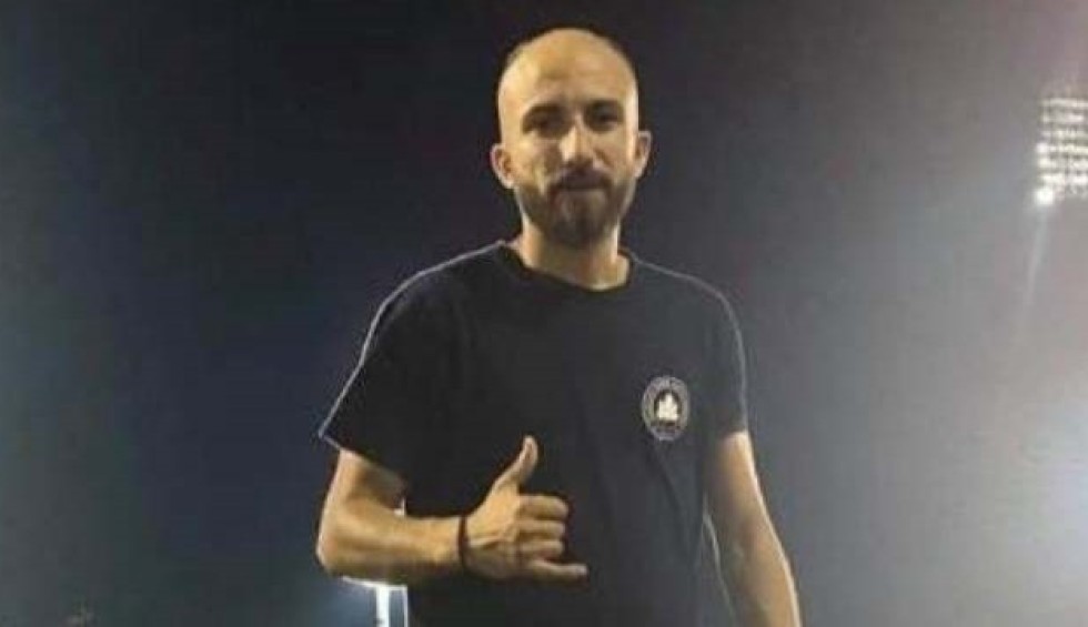 A generic square placeholder image with rounded corners in a figure.