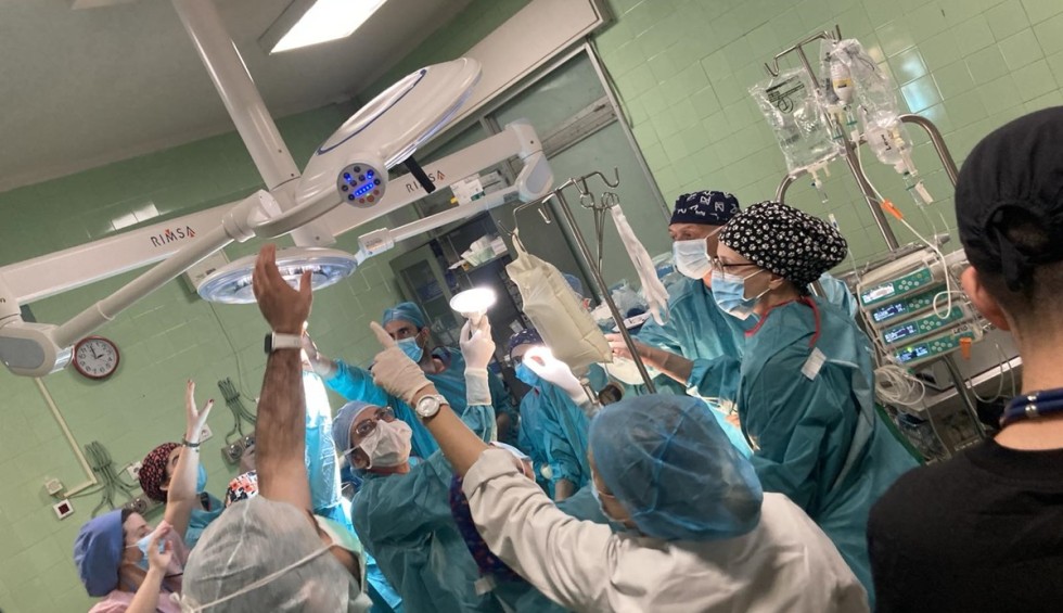 A generic square placeholder image with rounded corners in a figure.