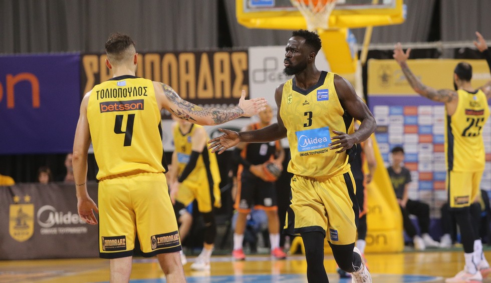 A generic square placeholder image with rounded corners in a figure.