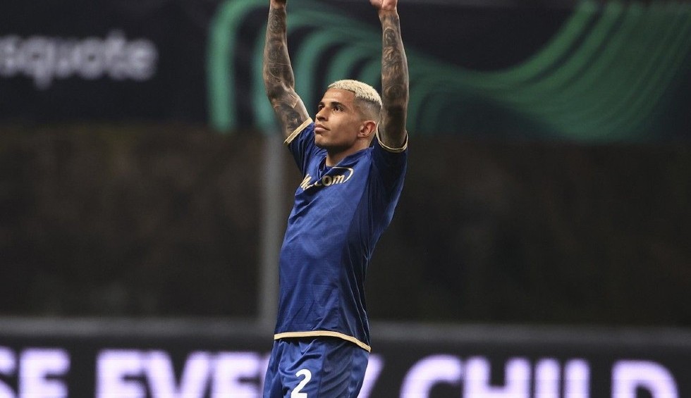 A generic square placeholder image with rounded corners in a figure.