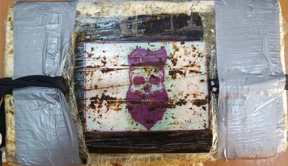 A generic square placeholder image with rounded corners in a figure.