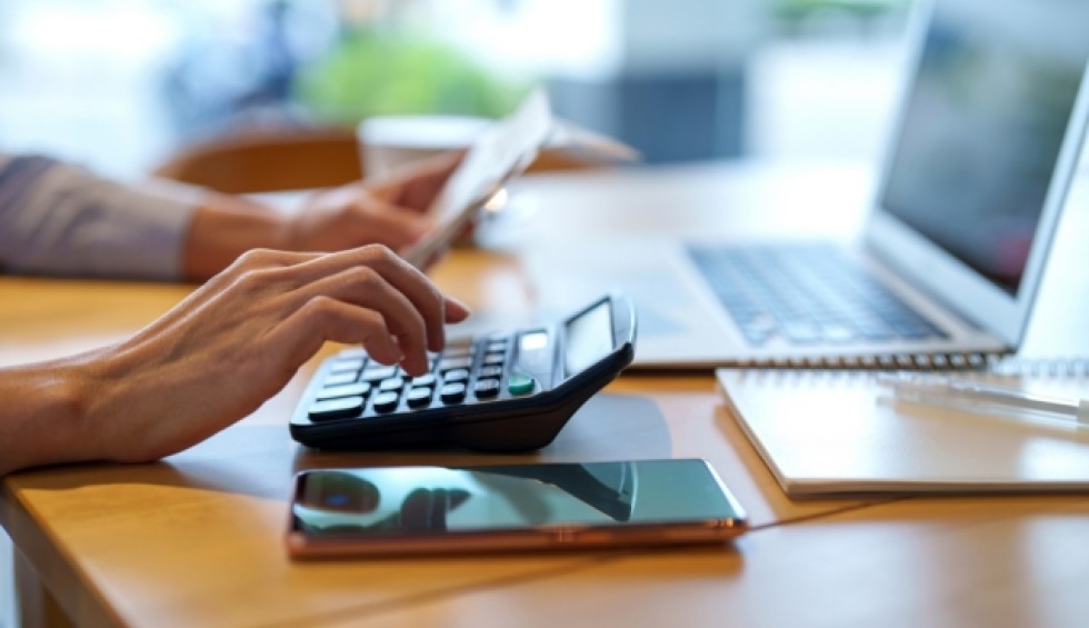 A generic square placeholder image with rounded corners in a figure.