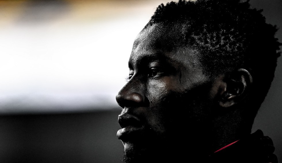 A generic square placeholder image with rounded corners in a figure.