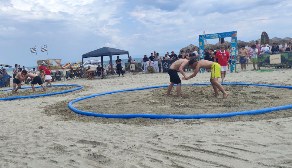 Θεσσαλονίκη: Έρχεται το τουρνουά πάλης στην άμμο στην πλατεία Αριστοτέλους