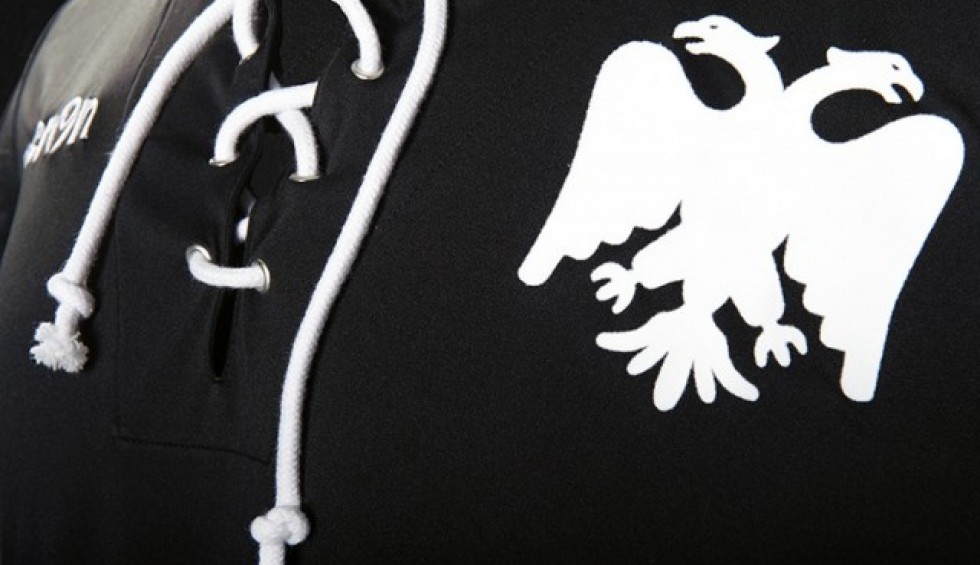 A generic square placeholder image with rounded corners in a figure.