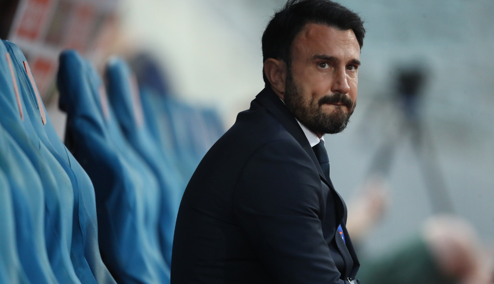 A generic square placeholder image with rounded corners in a figure.