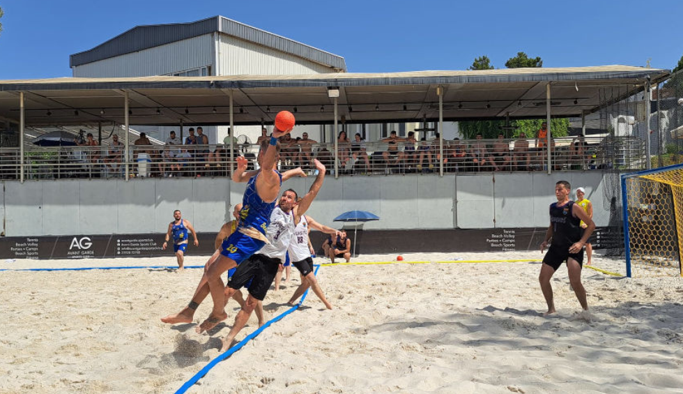 Μπιτς χάντμπολ: Αξίζει να βρεθείτε στην πλατεία Αριστοτέλους (21-23 Ιουνίου)