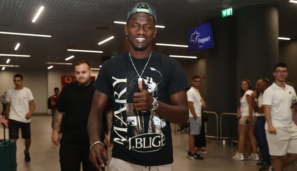 A generic square placeholder image with rounded corners in a figure.