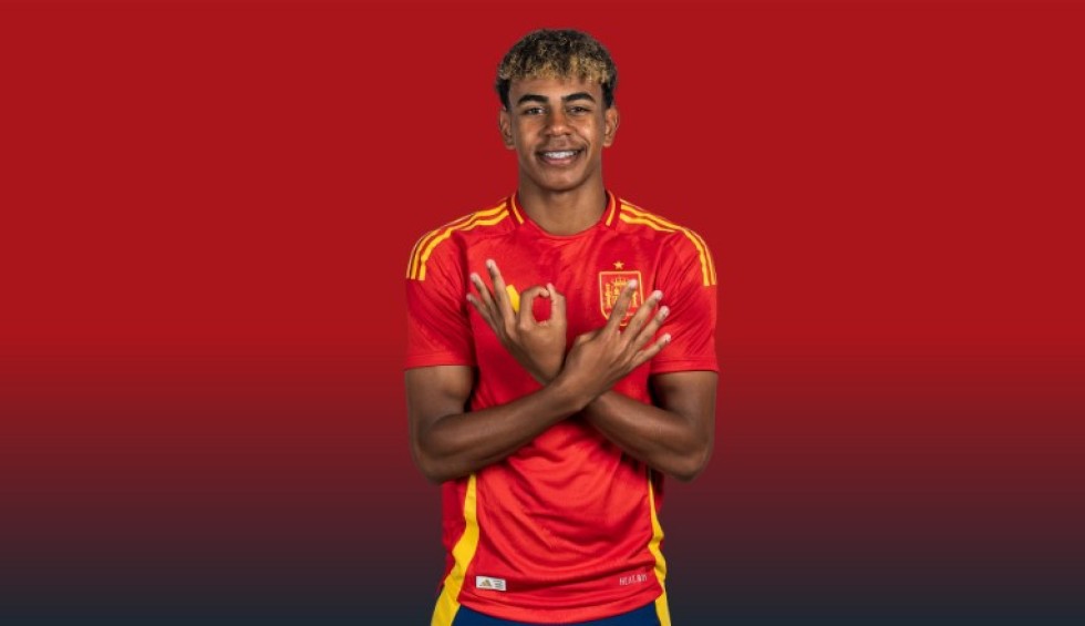 A generic square placeholder image with rounded corners in a figure.