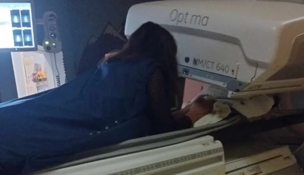 A generic square placeholder image with rounded corners in a figure.