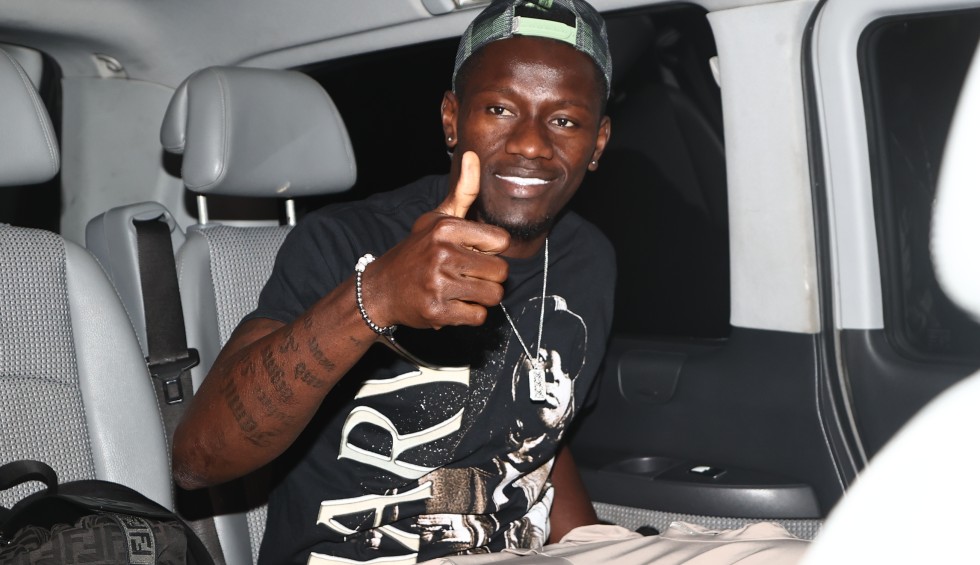 Φόρεσε τη φανέλα του ΠΑΟΚ και διάλεξε το... 2 ο Μαντί Καμαρά (pics)