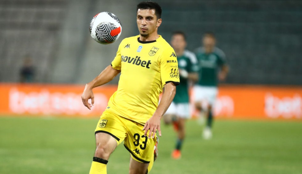 A generic square placeholder image with rounded corners in a figure.