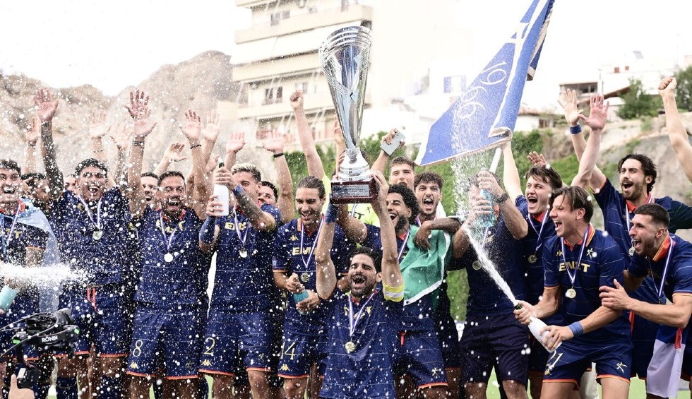 A generic square placeholder image with rounded corners in a figure.