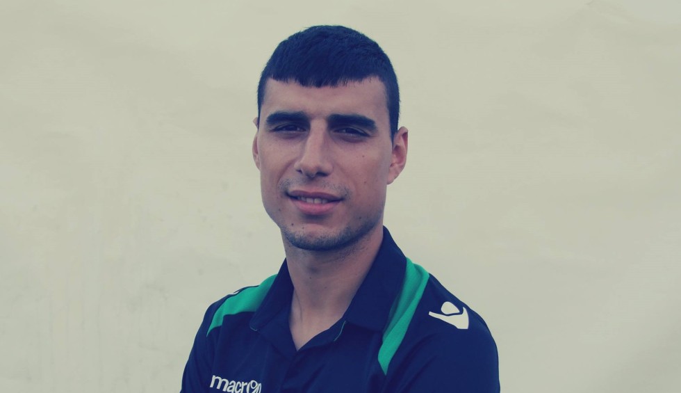 A generic square placeholder image with rounded corners in a figure.