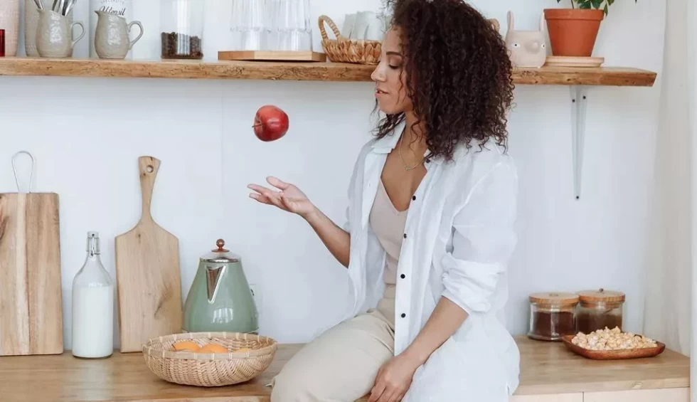 A generic square placeholder image with rounded corners in a figure.