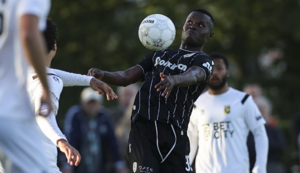 A generic square placeholder image with rounded corners in a figure.