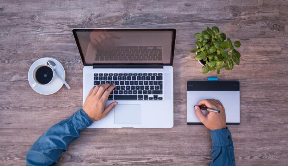 A generic square placeholder image with rounded corners in a figure.