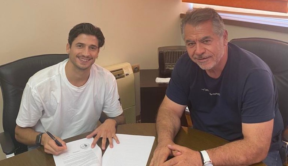 A generic square placeholder image with rounded corners in a figure.