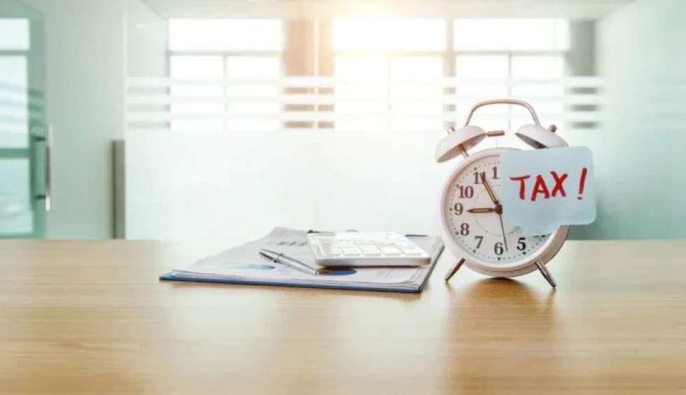 A generic square placeholder image with rounded corners in a figure.