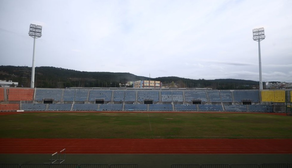 A generic square placeholder image with rounded corners in a figure.