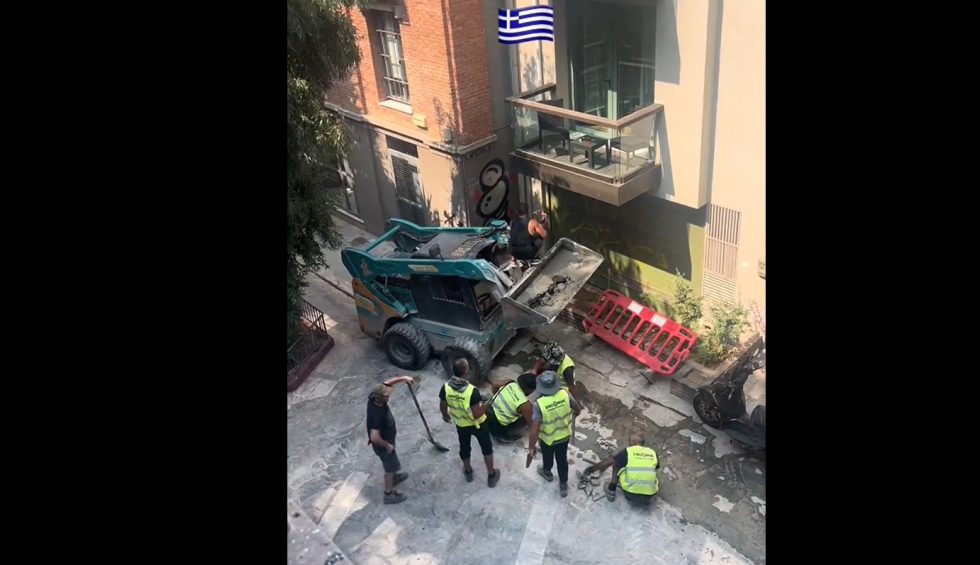 A generic square placeholder image with rounded corners in a figure.