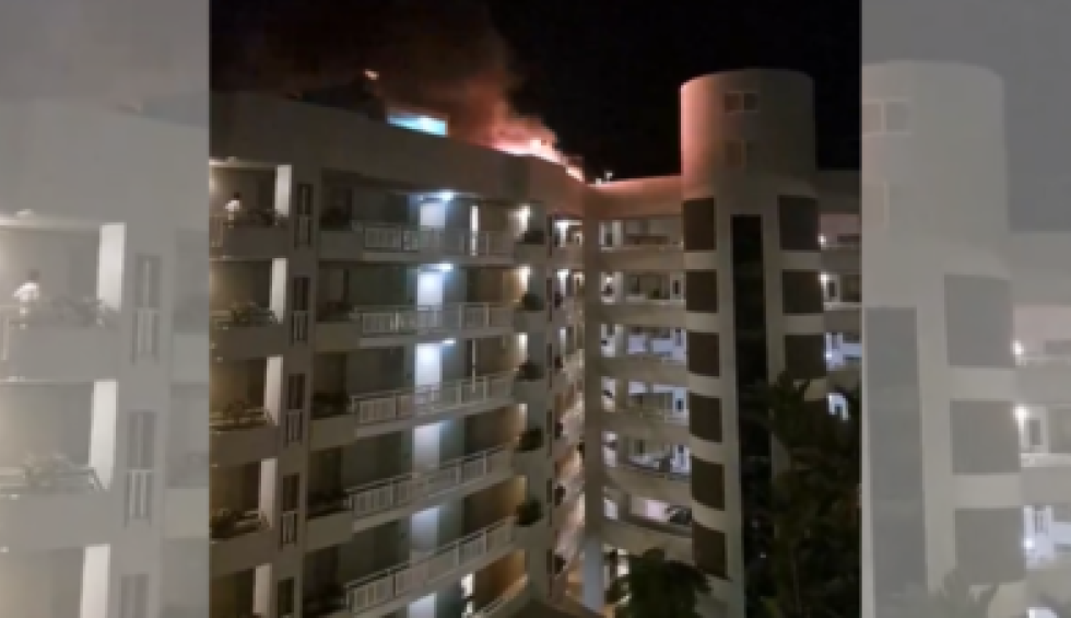 A generic square placeholder image with rounded corners in a figure.