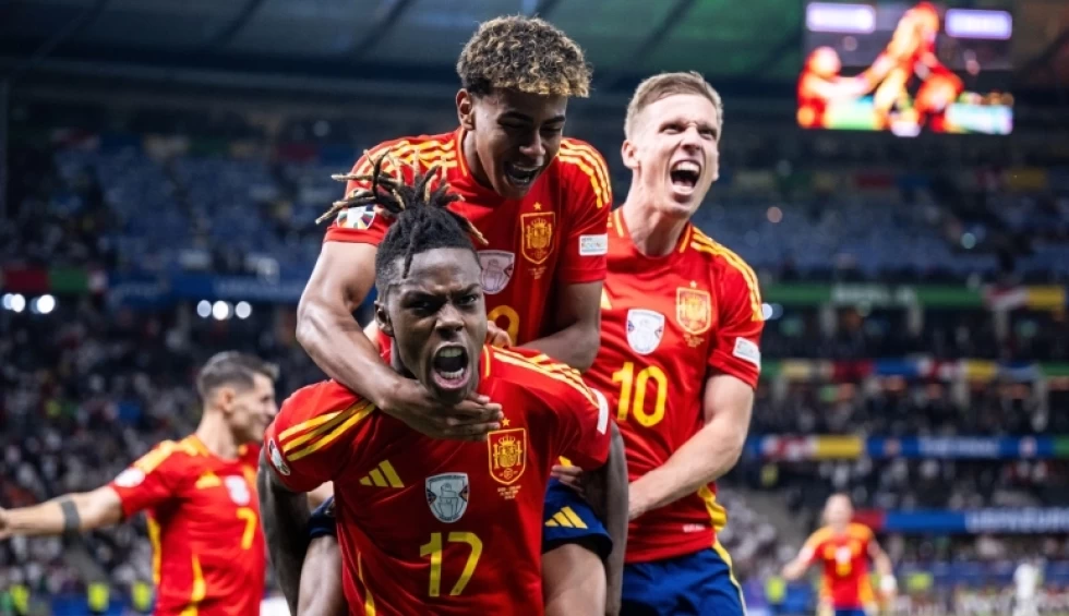 A generic square placeholder image with rounded corners in a figure.