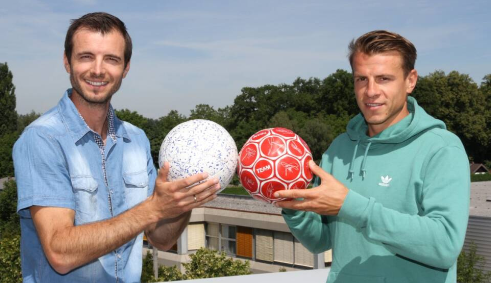 A generic square placeholder image with rounded corners in a figure.