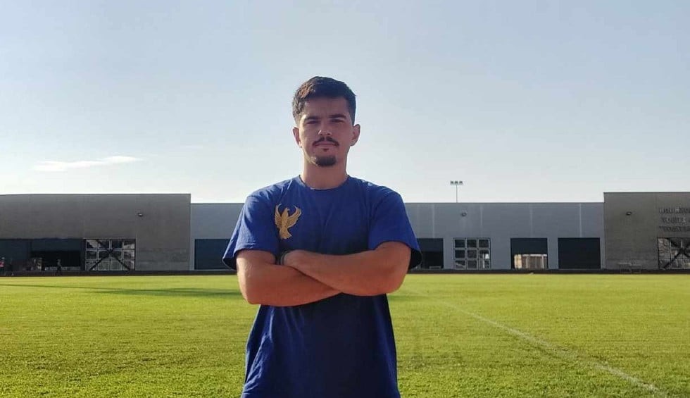 A generic square placeholder image with rounded corners in a figure.