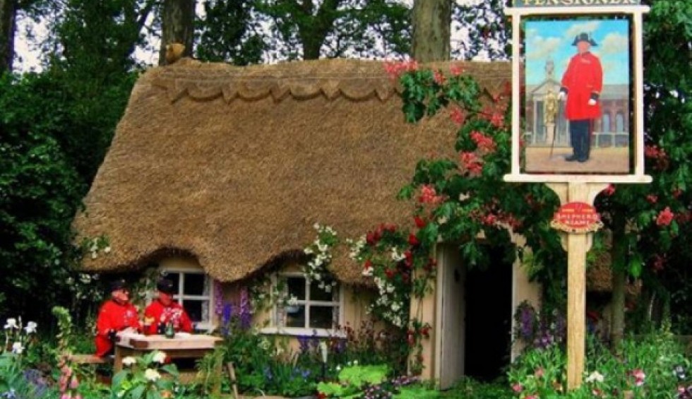 A generic square placeholder image with rounded corners in a figure.