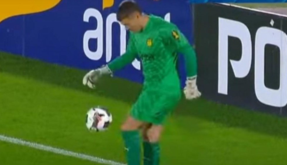 A generic square placeholder image with rounded corners in a figure.