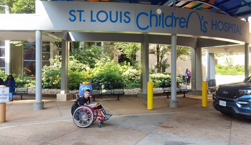 A generic square placeholder image with rounded corners in a figure.