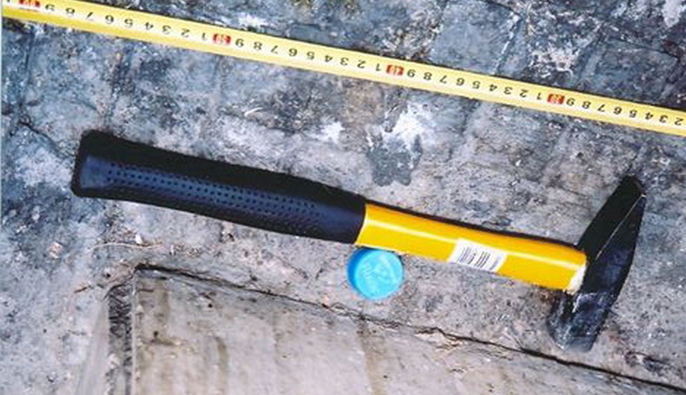 A generic square placeholder image with rounded corners in a figure.