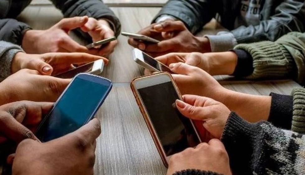 A generic square placeholder image with rounded corners in a figure.