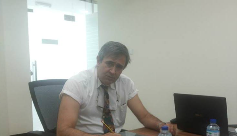 A generic square placeholder image with rounded corners in a figure.