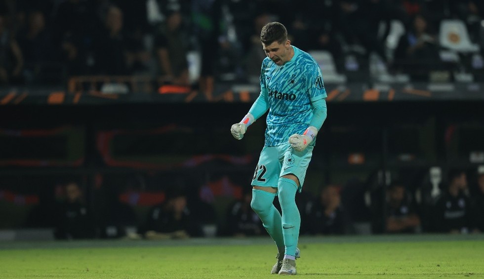 A generic square placeholder image with rounded corners in a figure.