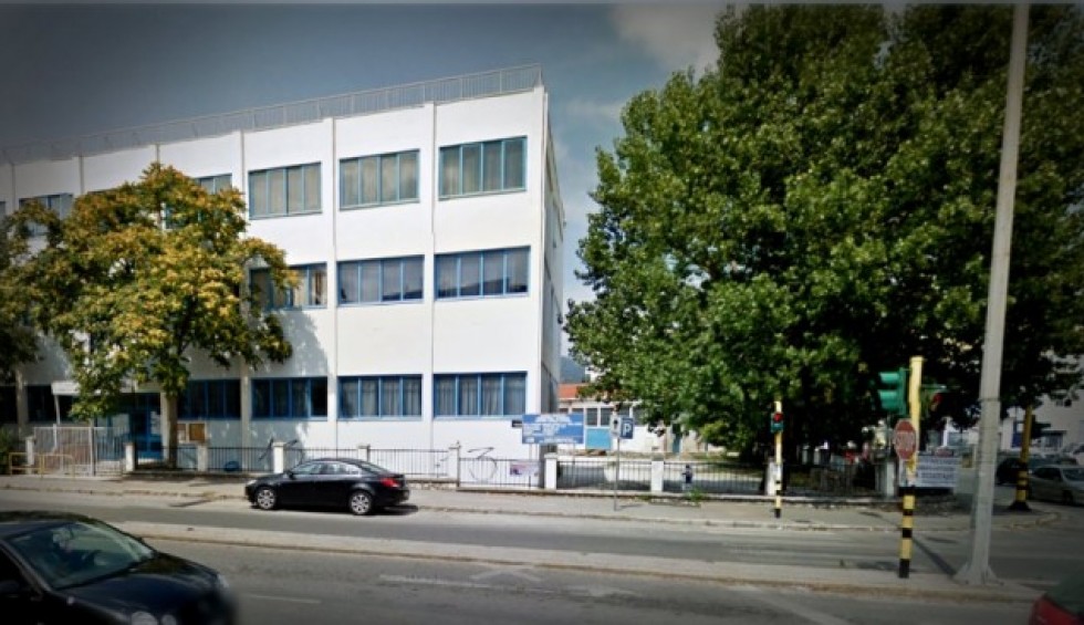 A generic square placeholder image with rounded corners in a figure.